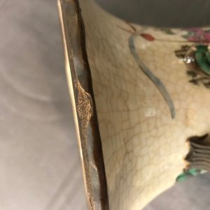 Une paire de vases aux guerriers en grès de Nankin, Chine, 19ème — photo 8