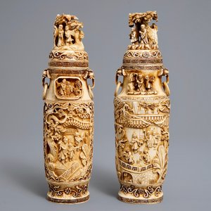 Une paire de vases couverts en ivoire sculpté, Chine, 1er quart du 20ème — photo 2