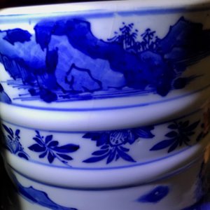 Une paire de vases couverts en porcelaine de Chine bleu et blanc, Kangxi — photo 26