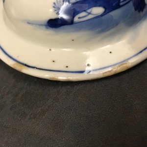 Une paire de vases couverts en porcelaine de Chine bleu et blanc, marque de Kangxi, 19ème — photo 9