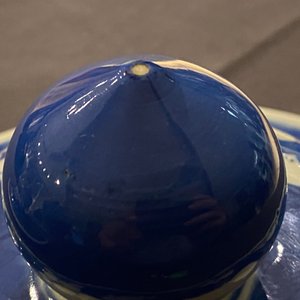 Une paire de vases couverts en porcelaine de Chine en bleu et blanc, 19ème — photo 8