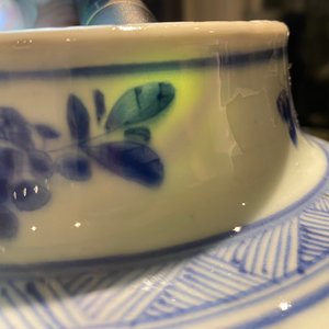 Une paire de vases couverts en porcelaine de Chine en bleu et blanc, Kangxi — photo 15