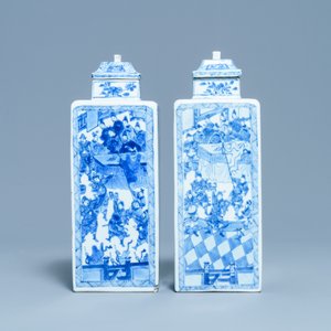 Une paire de vases couverts en porcelaine de Chine en bleu et blanc, Kangxi — photo 4