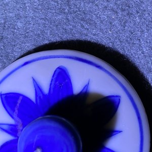 Une paire de vases couverts en porcelaine de Chine en bleu et blanc, Kangxi — photo 9