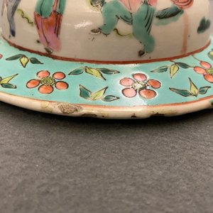 Une paire de vases couverts en porcelaine de Chine famille rose, 19ème — photo 35