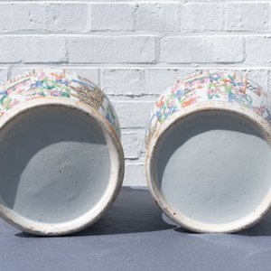Une paire de vases couverts en porcelaine de Chine famille rose, 19ème — photo 46