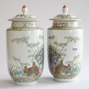 Une paire de vases couverts en porcelaine de Chine famille rose aux cailles, République, 20ème — photo 7