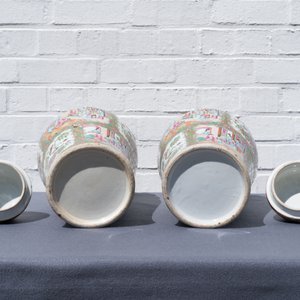 Une paire de vases couverts en porcelaine de Chine famille rose de Canton, 19ème — photo 19
