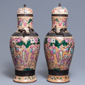 Une paire de vases couverts en porcelaine de Chine famille rose dit "de Nankin", 19ème — photo 2