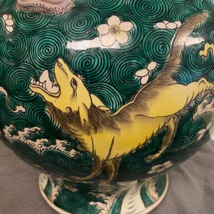Une paire de vases couverts en porcelaine de Chine famille verte, 19ème — photo 23