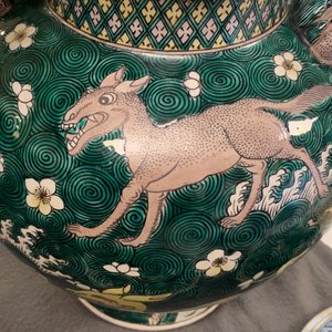 Une paire de vases couverts en porcelaine de Chine famille verte, 19ème — photo 24