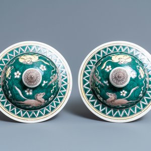 Une paire de vases couverts en porcelaine de Chine famille verte, 19ème — photo 7