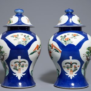 Une paire de vases couverts en porcelaine de Chine famille verte, 19ème — photo 4