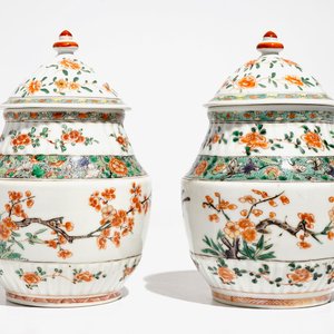 Une paire de vases couverts en porcelaine de Chine famille verte, Kangxi — photo 4