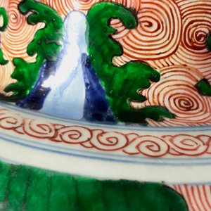 Une paire de vases couverts en porcelaine de Chine wucai, époque Transition — photo 12