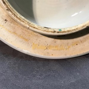 Une paire de vases couverts en porcelaine de Chine wucai, époque Transition — photo 35