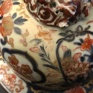 Une paire de vases couverts en porcelaine de Japon, Edo, 17ème — photo 9