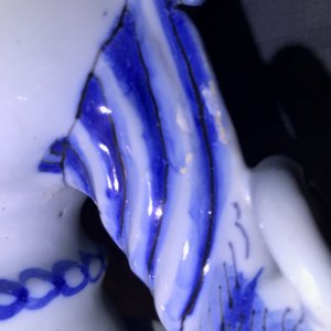 Une paire de vases d'autel en faïence de Delft en bleu et blanc à décor de chinoiserie, fin du 17ème — photo 22
