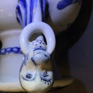Une paire de vases d'autel en faïence de Delft en bleu et blanc à décor de chinoiserie, fin du 17ème — photo 39