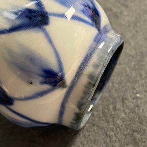 Une paire de vases de forme bouteille en porcelaine de Chine en bleu et blanc, Wanli — photo 16