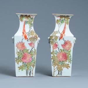 Une paire de vases de forme carrée en porcelaine de Chine qianjiang cai, 19/20ème — photo 2