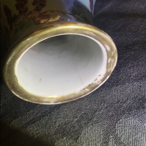 Une paire de vases de forme hu en porcelaine de Chine de style Dayazhai, 19/20ème — photo 7