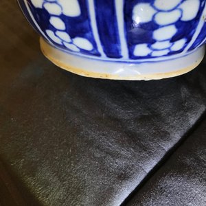 Une paire de vases de forme rouleau en porcelaine de Chine bleu et blanc, 19ème — photo 12