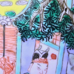 Une paire de vases de forme rouleau en porcelaine de Chine famille verte, 19ème — photo 9