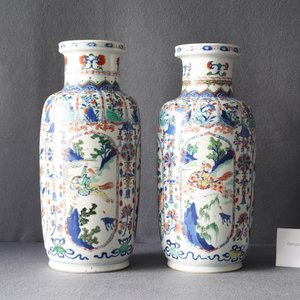 Une paire de vases de forme rouleau en porcelaine de Chine famille verte, Kangxi — photo 7