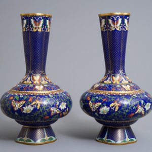Une paire de vases en émaux cloisonnés, Chine, vers 1900 — photo 4