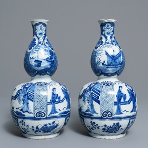 Une paire de vases en faïence de Delft en bleu et blanc à décor de chinoiserie, 18ème — photo 2