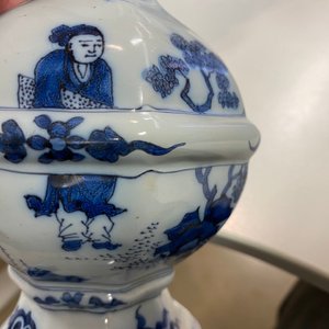 Une paire de vases en faïence de Delft en bleu et blanc à décor de chinoiserie, fin du 17ème — photo 17