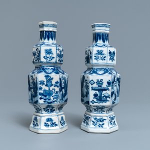 Une paire de vases en porcelaine de Chine bleu et blanc, Kangxi — photo 3