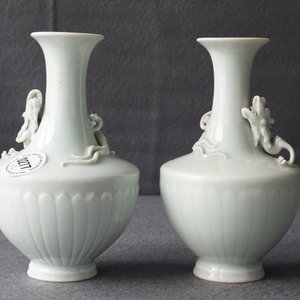 Une paire de vases en porcelaine de Chine de style ru, marque de Yongle, 19ème — photo 11