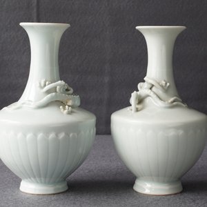 Une paire de vases en porcelaine de Chine de style ru, marque de Yongle, 19ème — photo 10
