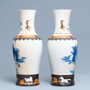 Une paire de vases en porcelaine de Chine dite 'de Nankin' figurant Li Tieguai, 19ème — photo 2