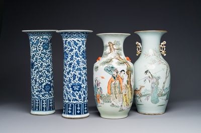 Une paire de vases en porcelaine de Chine en bleu et blanc et deux vases qianjiang cai, 19/20ème