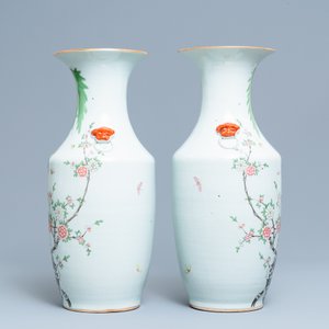 Une paire de vases en porcelaine de Chine famille rose, 19/20ème — photo 2