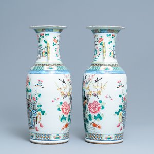 Une paire de vases en porcelaine de Chine famille rose, 19ème — photo 4