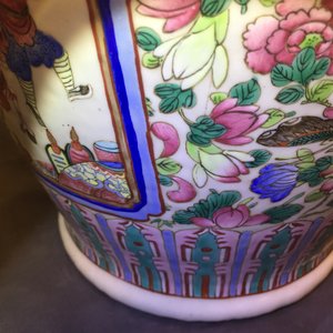 Une paire de vases en porcelaine de Chine famille rose, 19ème — photo 15