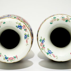 Une paire de vases en porcelaine de Chine famille rose, 19ème — photo 5