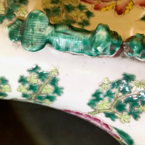 Une paire de vases en porcelaine de Chine famille rose, 19ème — photo 17