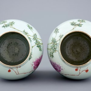 Une paire de vases en porcelaine de Chine famille rose à décor de cailles, 19ème — photo 5
