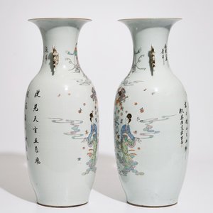 Une paire de vases en porcelaine de Chine famille rose à décor de femmes immortelles, 19/20ème — photo 4