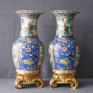 Une paire de vases en porcelaine de Chine famille rose de Canton aux montures en bronze doré, 19ème — photo 8