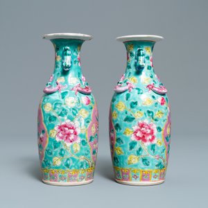 Une paire de vases en porcelaine de Chine famille rose pour le marché Straits ou Peranakan, 19ème — photo 2