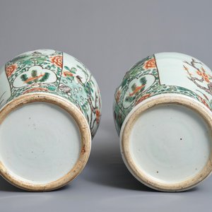 Une paire de vases en porcelaine de Chine famille verte, 19/20ème — photo 6