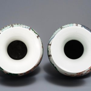 Une paire de vases en porcelaine de Chine famille verte, 19ème — photo 6