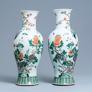 Une paire de vases en porcelaine de Chine famille verte, 19ème — photo 2