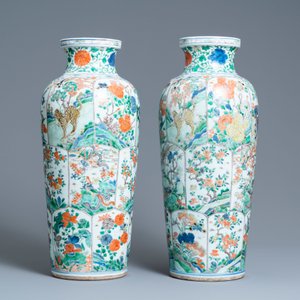 Une paire de vases en porcelaine de Chine famille verte à décor d'animaux mythiques, Kangxi — photo 3